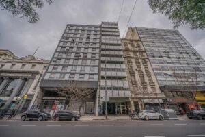 Departamento en venta en Av. Rivadavia al 2800, Balvanera